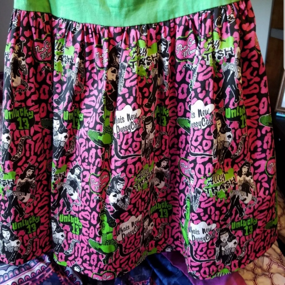Dress - Picture 2 of 4